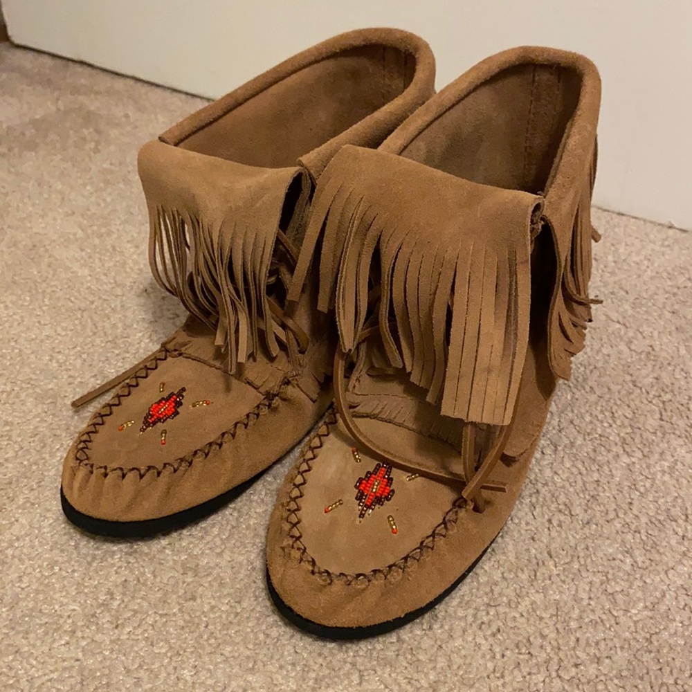 Laurentian Chief Fringed Inca Suede Moccasins